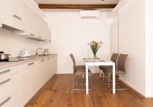 Ca' Zaccaria Elegant Apartment