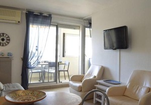 Cap d'Agde: Appt 2 pièces cabine, 6 couchages, proche plage, loggia, parking - FR-1-249-127
