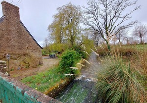 Charming Rustic Stone House with Private Pond, Terrace, and Fishing near Mont Saint Michel