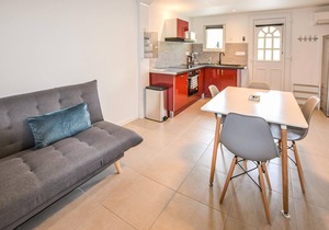 Charming cottage in the middle of nature.