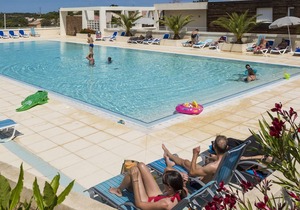 Charming summer-decorated holiday home in Northern Corsica