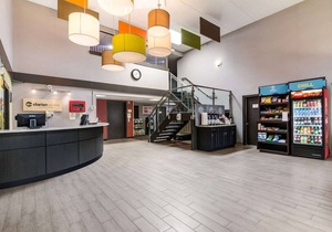 Clarion Pointe Jamestown - Falconer