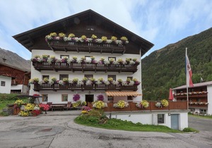 Cosy Apartment in Vent with Terrace