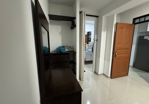Cozy 2 Bedroom Apt Near Medical Center Supermarket Wifi Pool and AC