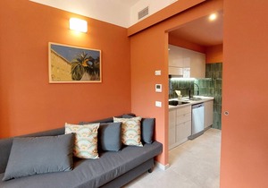 Cozy app. with terrace&view, secure parking u.r.