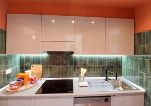 Cozy app. with terrace&view, secure parking u.r.