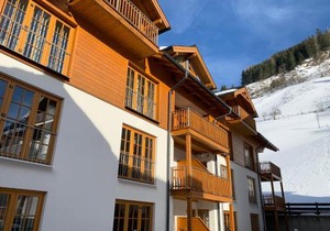 Daniela 5 by SMR Rauris Apartments - inc Spa and near Gondola