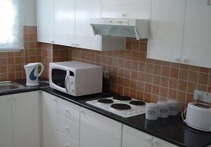 Delightful Apartment with Shared Pool - TV, Wifi, AC - Modern and Well Equipped