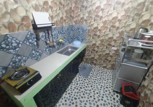 DJCI Apartelle Walk to Robinson & NE Pacific Mall 3 Min to SM Cabanatuan