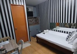 DJCI Apartelle Walk to Robinson & NE Pacific Mall 3 Min to SM Cabanatuan