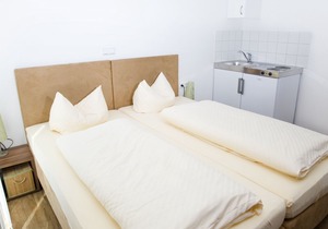 Doppelzimmer mit Küchenzeile