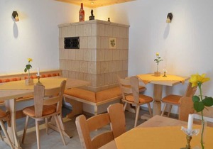 Double room 2 with toilet and shower, 1 - 2 persons - Mosertonihof