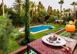 Double room in a charming villa in the heart of Marrakech palm grove