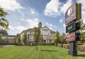 DoubleTree by Hilton Nanuet