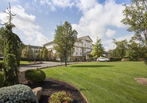 DoubleTree by Hilton Nanuet