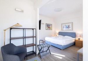 Downtown Cocoon with Roof Deck