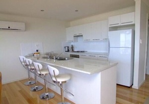 Elanora, tranquility at Emu Bay, Kangaroo Island