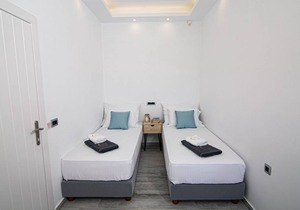 Elite Santorini Villa Aegean Melody Suites 2 Bedroom Heated Outdoor Jacuzzi Vlyxada