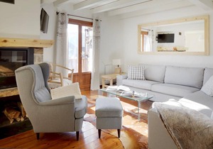 Esquiros by FeelFree Rentals