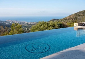 Fantastic apartment with sea view and terrace in best location