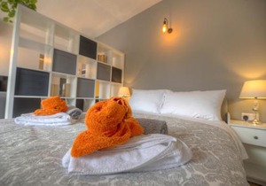 First floor studio apartment seconds from Balluta Bay IPAP1-1