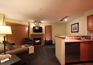 Glaciers Reach #66 | 2 Bedroom with Kitchen, Fireplace and Private Hot Tub