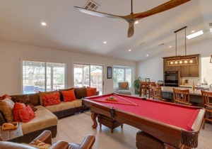 Golf Course Views Stunning Oasis in Phoenix!