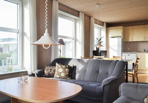 Gorgeous home in Hvide Sande with sauna