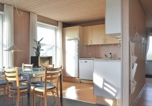 Gorgeous home in Hvide Sande with sauna