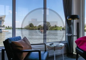 Gorgeous ship in Ohé & Laak with WiFi