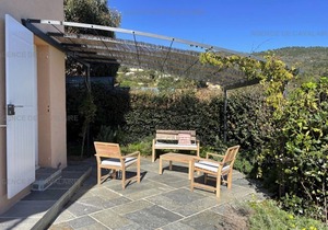 Ground floor T2 with terrace in Rayol-Canadel