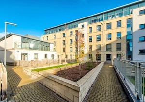 GuestReady 2 Bed Apartment close to City Centre