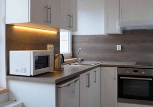 Holiday apartment 150 m from the ski bus