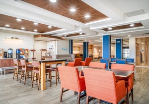 Holiday Inn Express Hotel & Suites Tappahannock, an IHG Hotel