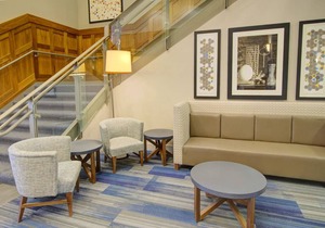 Holiday Inn Express Hotel & Suites Mankato East, an IHG Hotel