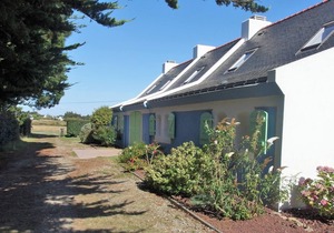 Homerez - Welcoming House in Bangor with Enclosed Garden and Fireplace