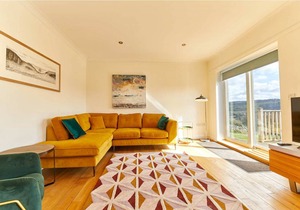 Host & Stay | Strathview