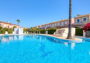 House ∙ 2 bedrooms ∙ 4 guests