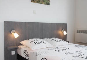 House, beach road in Folelli