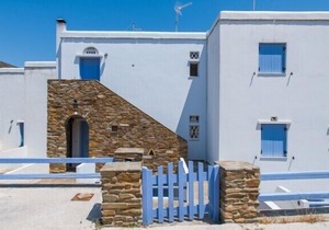 House Light Blue in Agios Sostis, Tinos
