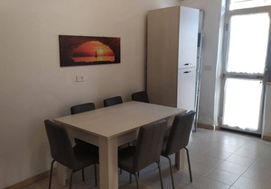 Independent Ape Regina 2 house near the historic center