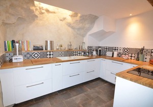 Large roof terrace|BBQ|2 min walk river swimming!