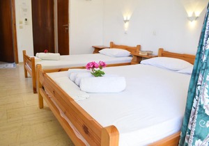 Lemon studio with garden close to the beach