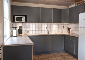 Lovely home in Dølemo with sauna