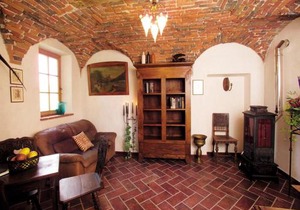 Mansion in Langhe with Pool and Winery Charm