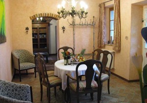 Mansion in Langhe with Pool and Winery Charm