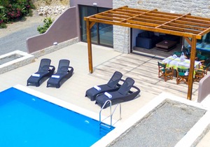 Mary 3, Waterfront villa, Private pool, Tavern