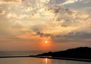 Modern home with 2 apartments, a swimming pool and sea view, in the area of Koundouros