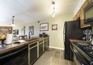 Modern Peak 8 Getaway! Grandview 2BR Condo