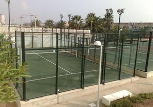 Modern Penthouse Apartment on the Beach